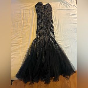 Prom dress black lace - fishtail